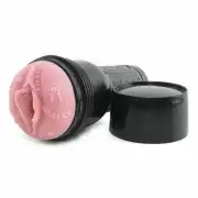 Вагины и мастурбаторы розовые