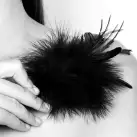 Метелочка Bijoux Indiscrets Pom Pom - feather tickler photo 3